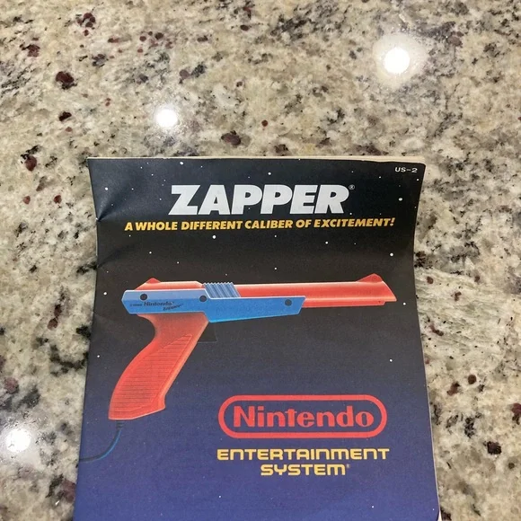 Original Nintendo Zapper instruction manual in Preowned good used condition - Picture 3 of 7